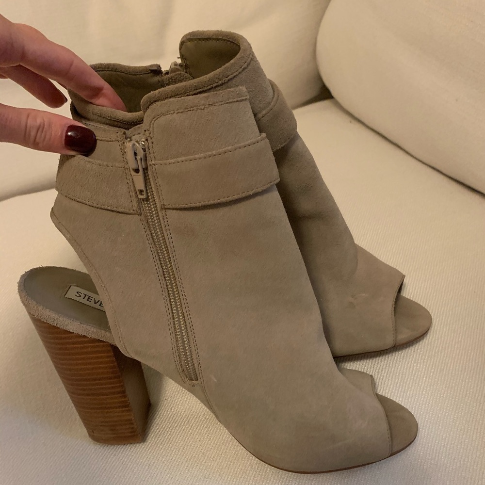 Steve Madden open toe booties